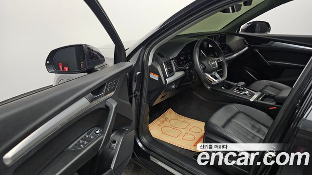 Audi Q5 (FY) 45 TFSI Quattro 2022 — фото 10