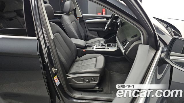Audi Q5 (FY) 45 TFSI Quattro 2022 — фото 12