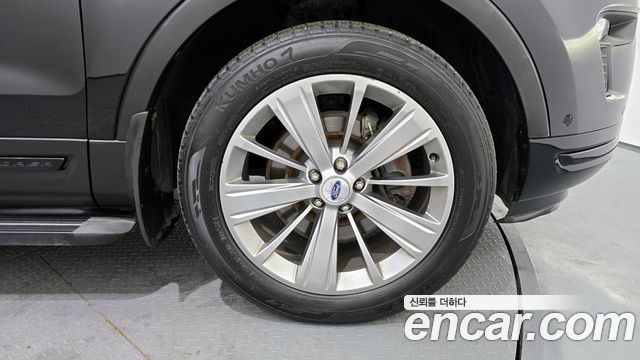 Ford Explorer 2.3 Limited 4WD 5th 2018 — фото 5