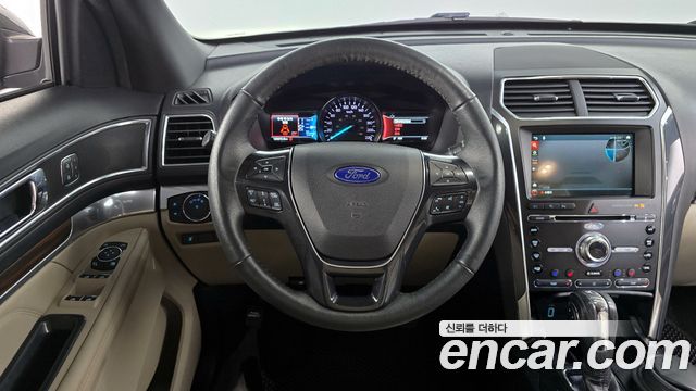 Ford Explorer 2.3 Limited 4WD 5th 2018 — фото 13