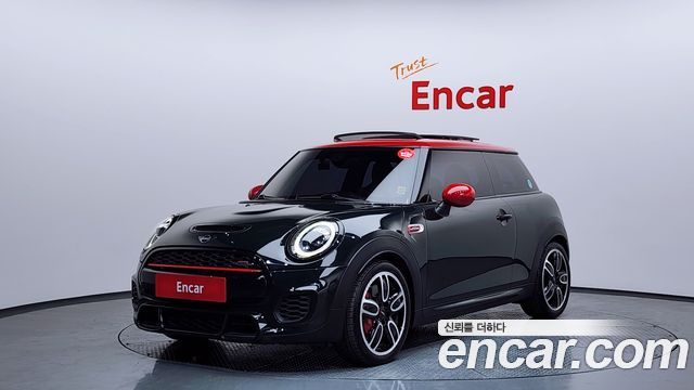 MINI Cooper S JCW 3rd Generation 2019 — фото 1