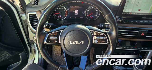 Kia Seltos Gasoline 1.6 Turbo 2WD Signature 2023 — фото 7