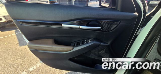 Kia Seltos Gasoline 1.6 Turbo 2WD Signature 2023 — фото 18
