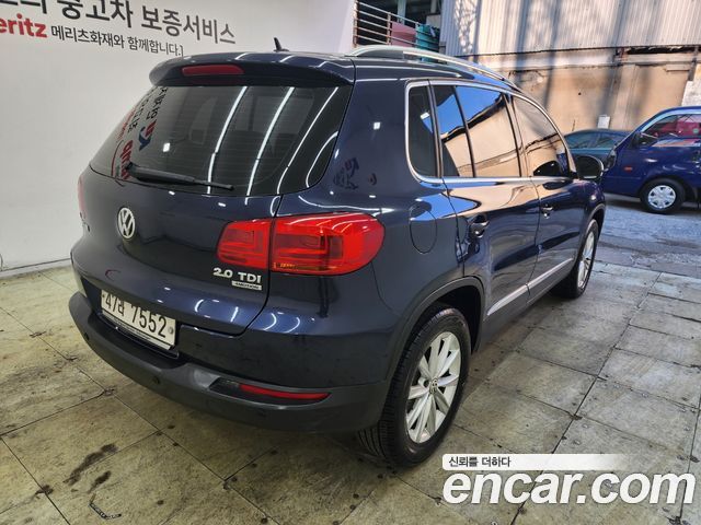 Volkswagen Tiguan 2.0 TDI Comfort 5N 2015 — фото 4