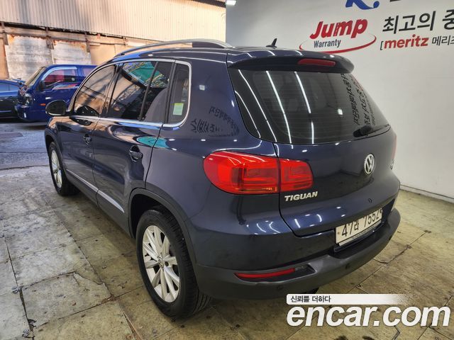 Volkswagen Tiguan 2.0 TDI Comfort 5N 2015 — фото 6