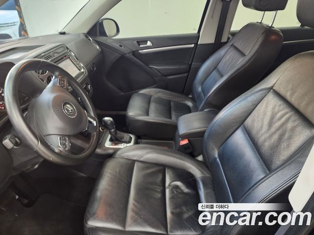 Volkswagen Tiguan 2.0 TDI Comfort 5N 2015 — фото 20