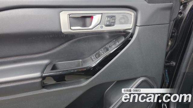 Ford Explorer (VI) 3.0 Platinum 4WD 2021 — фото 17