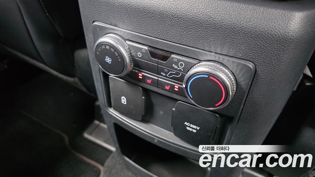 Ford Explorer (VI) 3.0 Platinum 4WD 2021 — фото 18