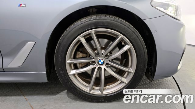 BMW 5 Series (G30) 520d xDrive M Sport Package Plus 2018 — фото 5