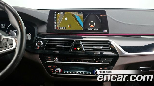 BMW 5 Series (G30) 520d xDrive M Sport Package Plus 2018 — фото 14