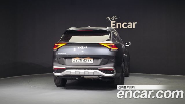 Kia Sportage (V) Diesel 2.0 2WD Prestige 2022 — фото 4