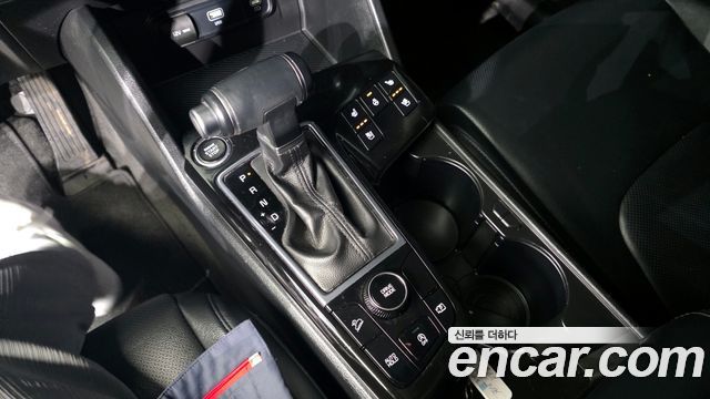 Kia Sportage (V) Diesel 2.0 2WD Prestige 2022 — фото 9