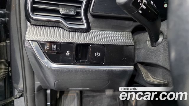Kia Sportage (V) Diesel 2.0 2WD Prestige 2022 — фото 15