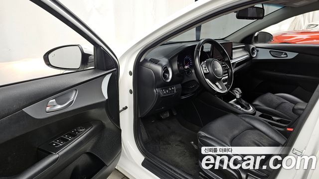 Kia K3 (II) 1.6 Prestige 2022 — фото 10