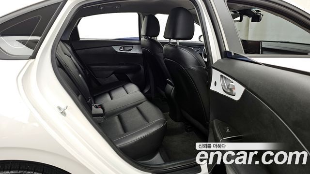 Kia K3 (II) 1.6 Prestige 2022 — фото 12