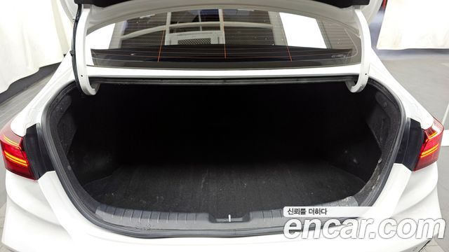 Kia K3 (II) 1.6 Prestige 2022 — фото 20