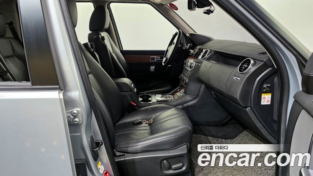 Land Rover Discovery 4 3.0 SDV6 SE 2012 — фото 11