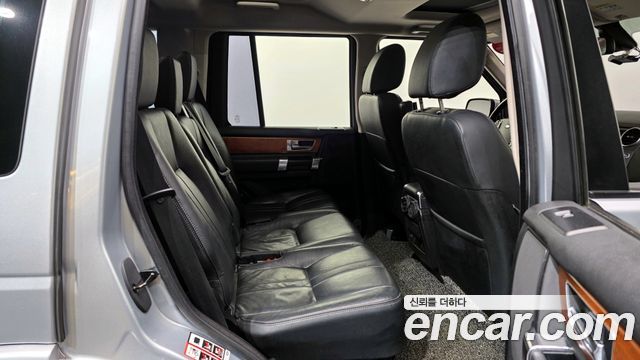 Land Rover Discovery 4 3.0 SDV6 SE 2012 — фото 12