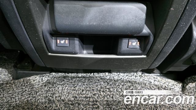 Land Rover Discovery 4 3.0 SDV6 SE 2012 — фото 19