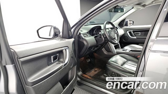 Land Rover Discovery Sport 2.0 TD4 SE 2016 — фото 11