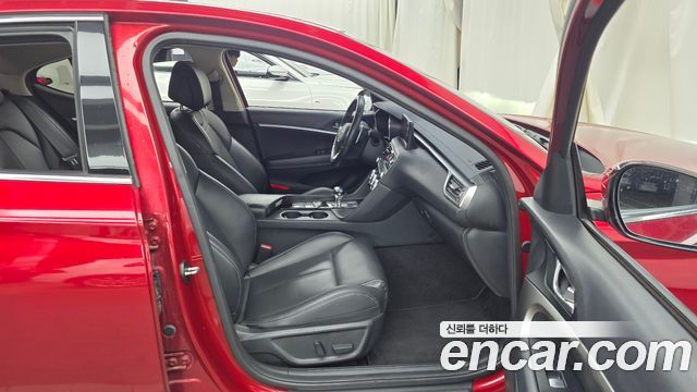 Genesis G70 Gasoline 2.0T 4WD 2022 — фото 11