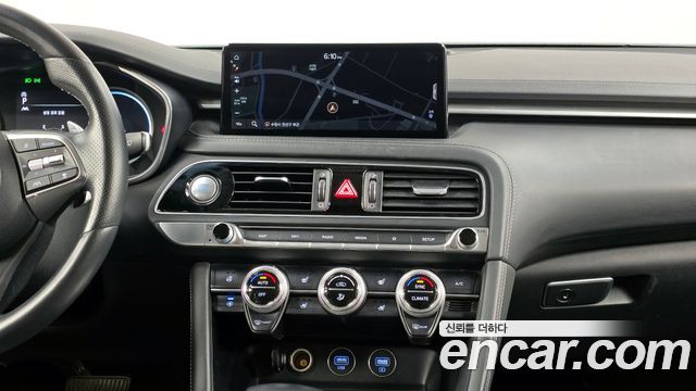 Genesis G70 Gasoline 2.0T 4WD 2022 — фото 14