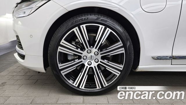 Volvo S90 T8 AWD Ultimate Bright 2023 — фото 5