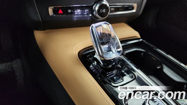 Volvo S90 T8 AWD Ultimate Bright 2023 — фото 9