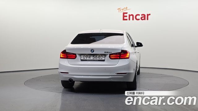 BMW 3 Series (F30) 320i 2013 — фото 4