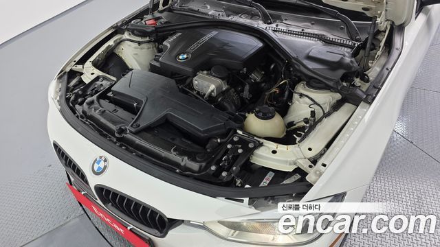 BMW 3 Series (F30) 320i 2013 — фото 6