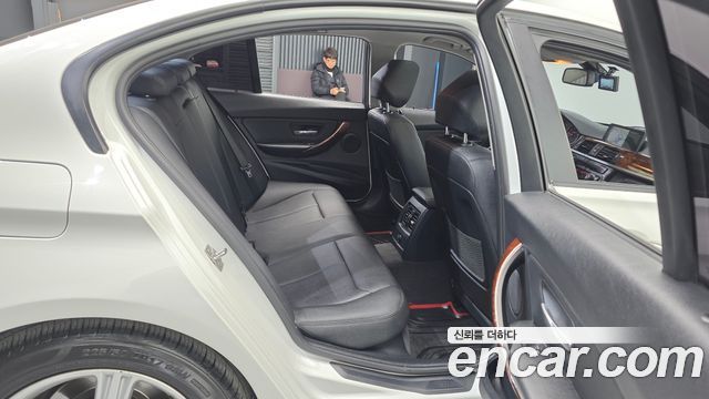 BMW 3 Series (F30) 320i 2013 — фото 12