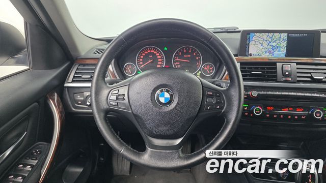 BMW 3 Series (F30) 320i 2013 — фото 13