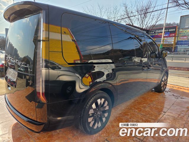 Hyundai Staria 4WD Lounge 9-Seater Inspiration 2022 — фото 6