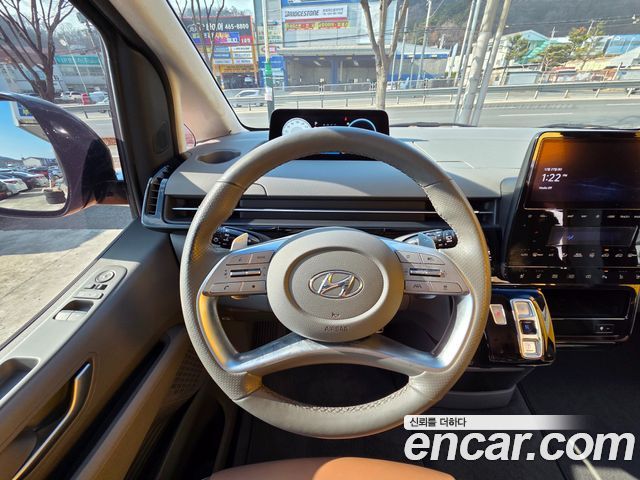Hyundai Staria 4WD Lounge 9-Seater Inspiration 2022 — фото 16