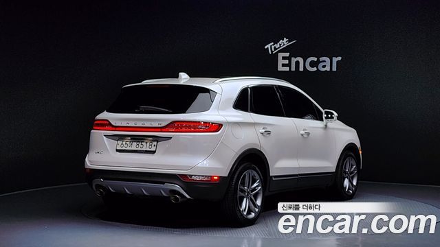Lincoln MKC 2.0 AWD 2019 — фото 2