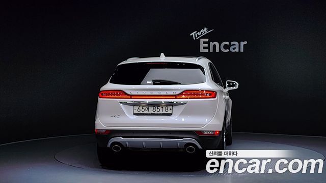 Lincoln MKC 2.0 AWD 2019 — фото 4