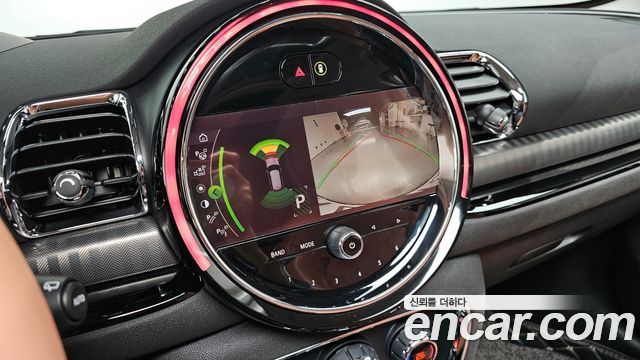 MINI Cooper Clubman Islington Edition 2nd 2021 — фото 16