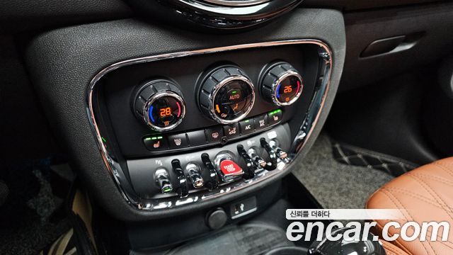 MINI Cooper Clubman Islington Edition 2nd 2021 — фото 18