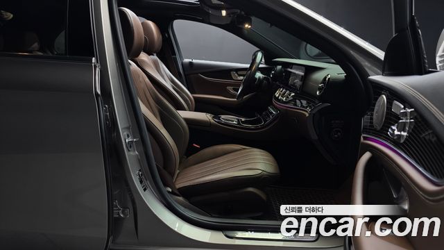 Mercedes-Benz E-Class (W213) E450 4MATIC Exclusive 2021 — фото 10