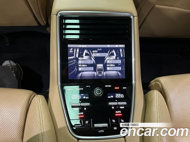 Porsche Panamera (971) 3.0 AWD 2018 — фото 18