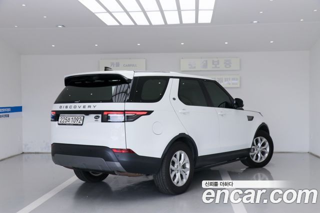 Land Rover Discovery 5 3.0 SD6 SE 2019 — фото 2