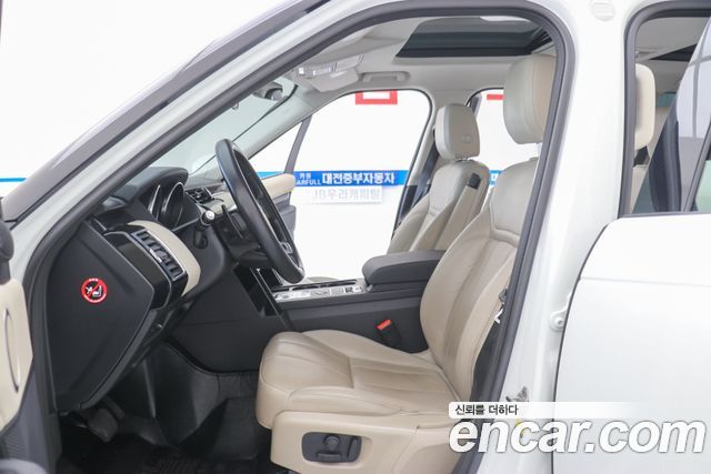 Land Rover Discovery 5 3.0 SD6 SE 2019 — фото 7
