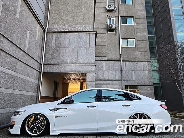 Chevrolet Malibu 2.0 Turbo Redline 2022 — фото 18