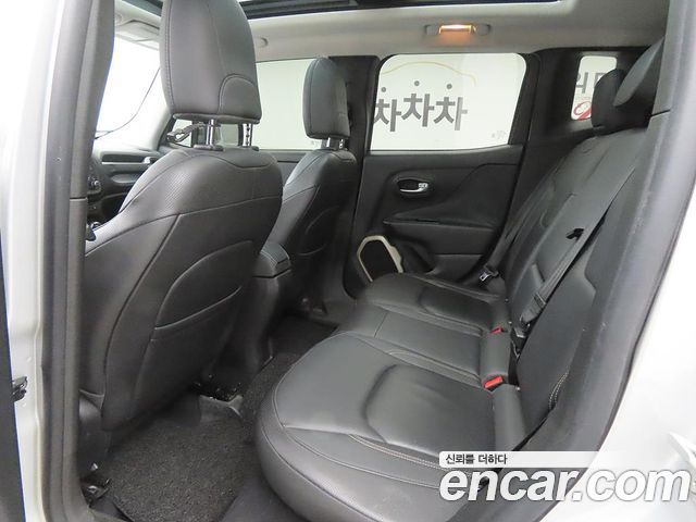 Jeep Renegade 2.0 Diesel Longitude AWD 2015 — фото 6