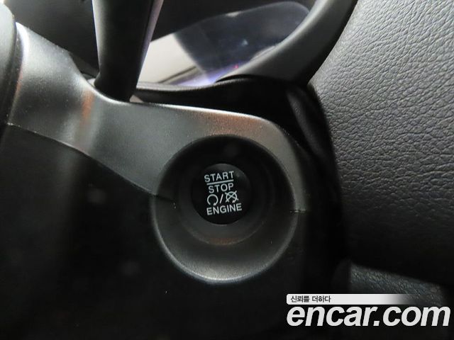 Jeep Renegade 2.0 Diesel Longitude AWD 2015 — фото 20