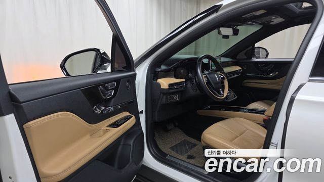 Lincoln Corsair 2.0 Reserve AWD 2022 — фото 10