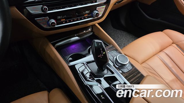 BMW 5 Series (G30) 520i M Sport 2022 — фото 9