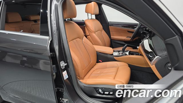 BMW 5 Series (G30) 520i M Sport 2022 — фото 10
