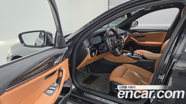 BMW 5 Series (G30) 520i M Sport 2022 — фото 15