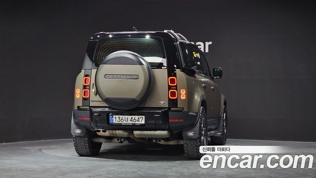 Land Rover Defender (L663) 110 D300 HSE 2022 — фото 4